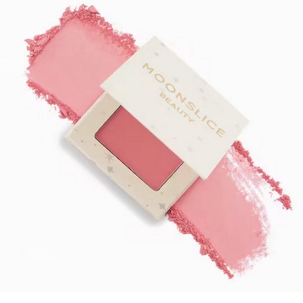 Moonslice Beauty Pressed Blush in the color “GORGEOUS “